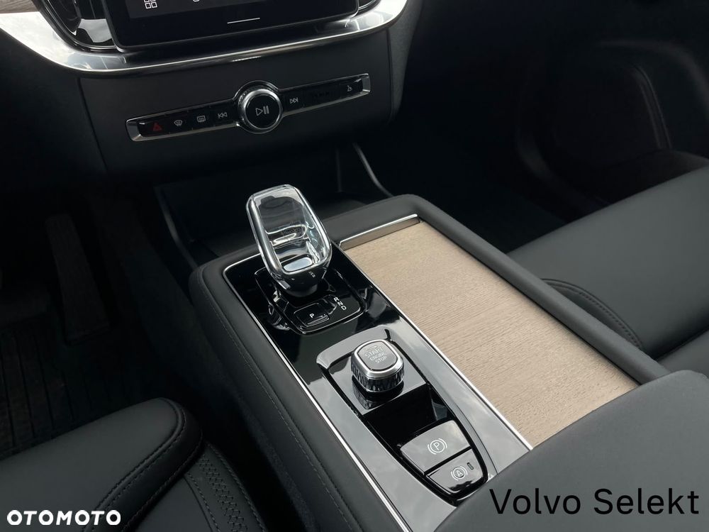 Volvo XC 90 B5 B AWD Plus Bright 7os - 21