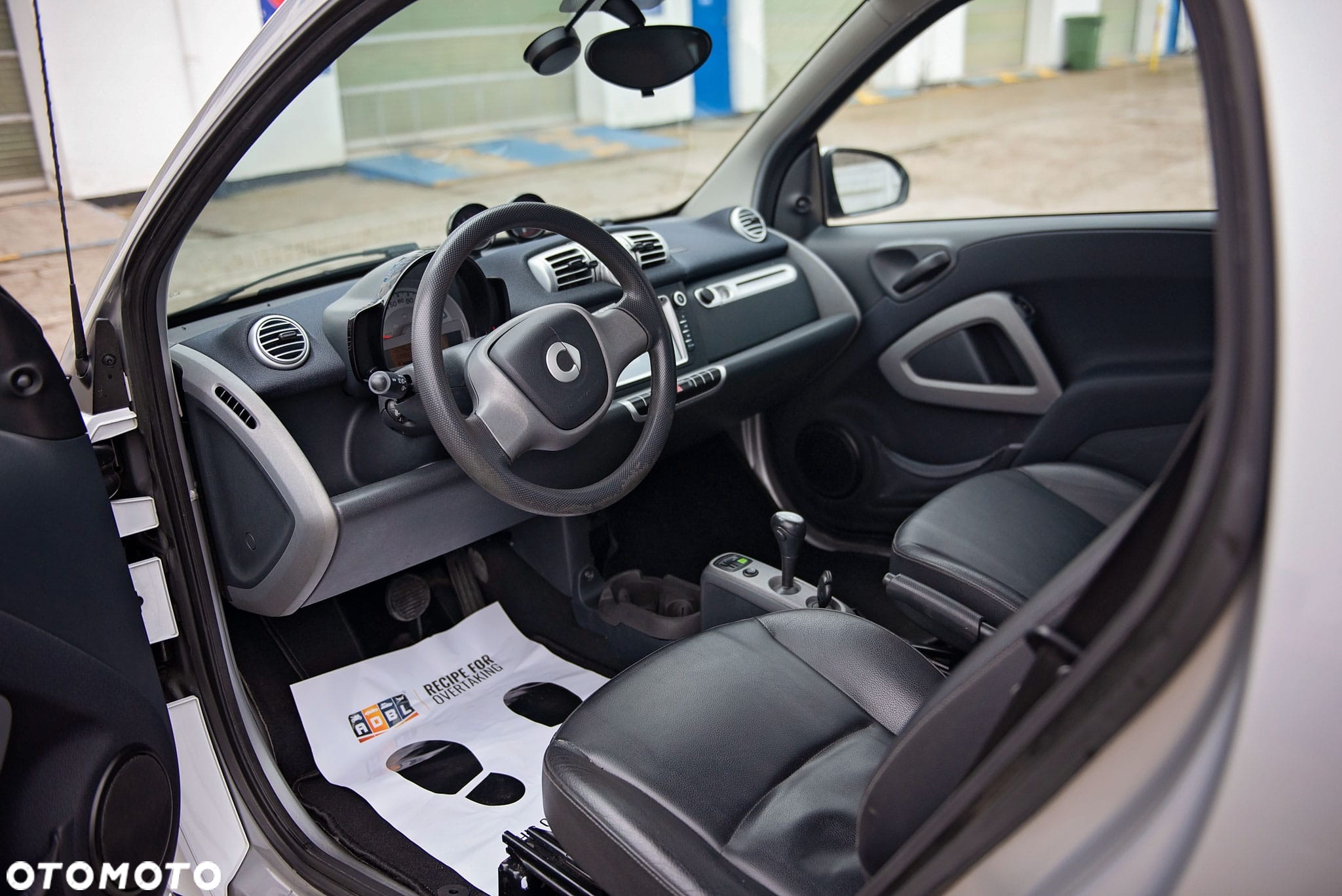 Smart Fortwo coupe softouch pure micro hybrid drive - 9