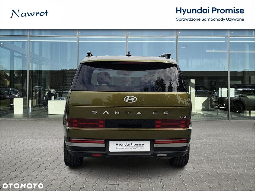 Hyundai Santa Fe - 4