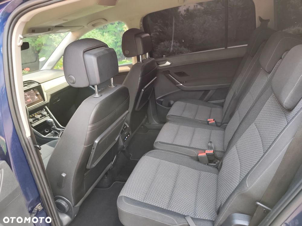 Volkswagen Touran ver-2-0-tdi-scr-bluemotion-technology-dsg-highline - 20