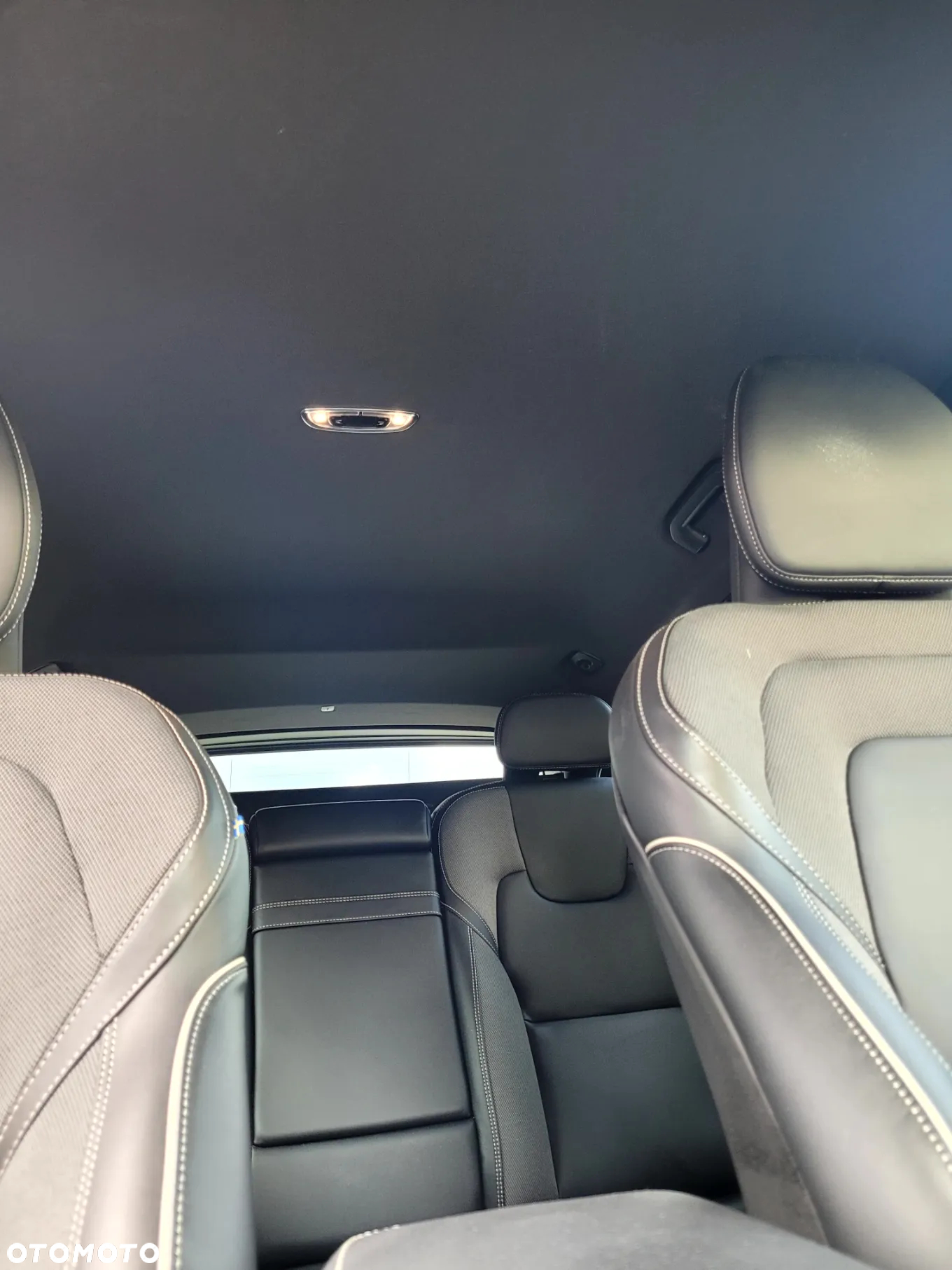 Volvo XC 60 T4 R-Design - 16