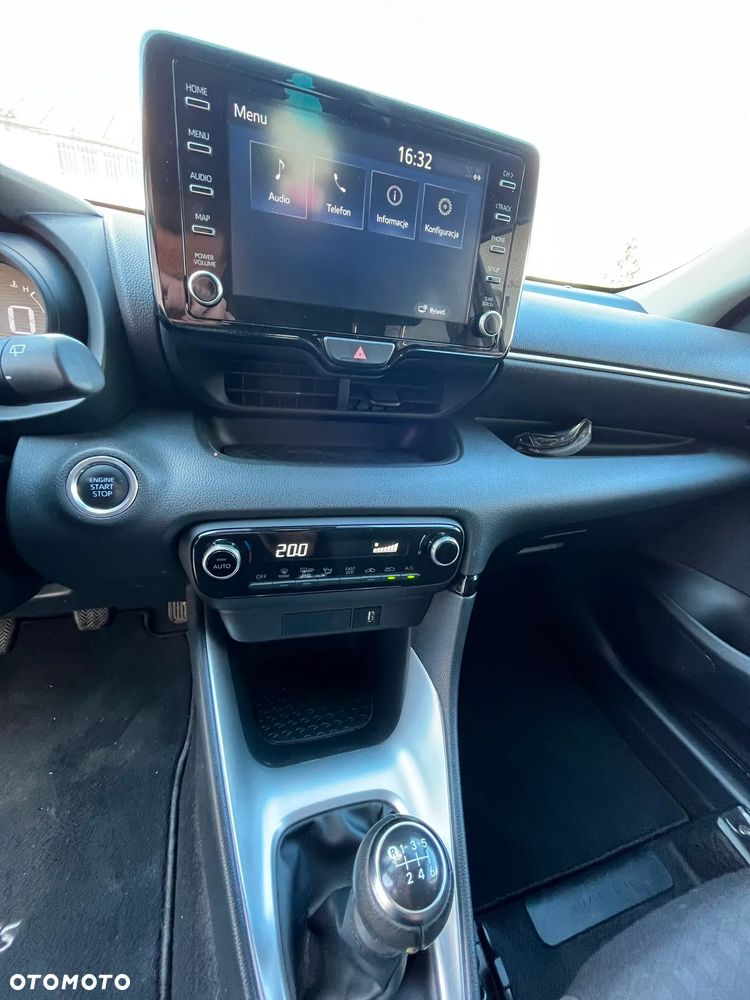 Toyota Yaris 1.5 VVT-i Comfort - 14