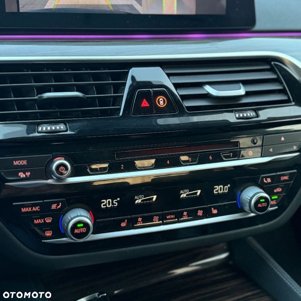 BMW Seria 5 - 38