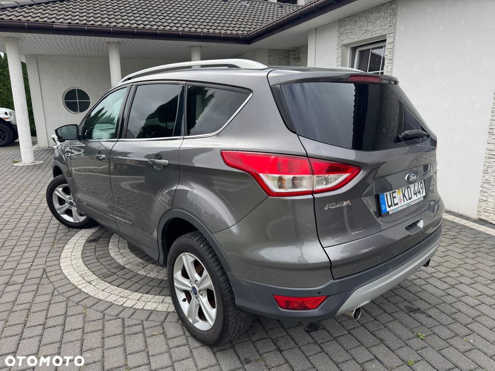 Ford Kuga 1.6 EcoBoost 2x4 Trend - 4