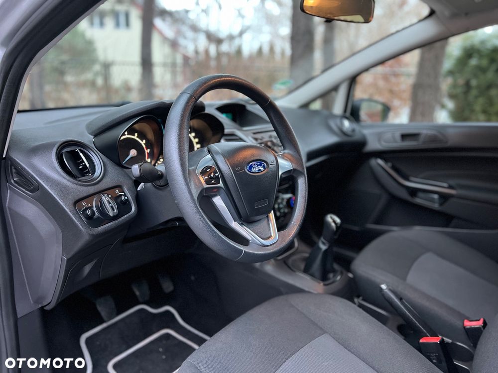 Ford Fiesta 1.25 Trend EU5 - 13