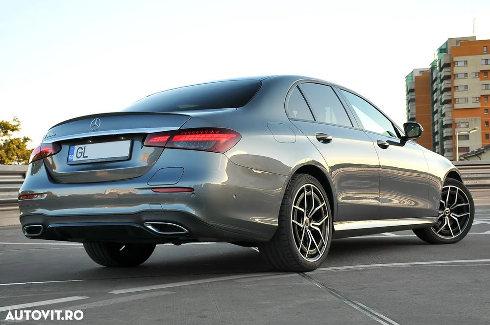 Mercedes-Benz E 300 9G-TRONIC AMG Line - 4
