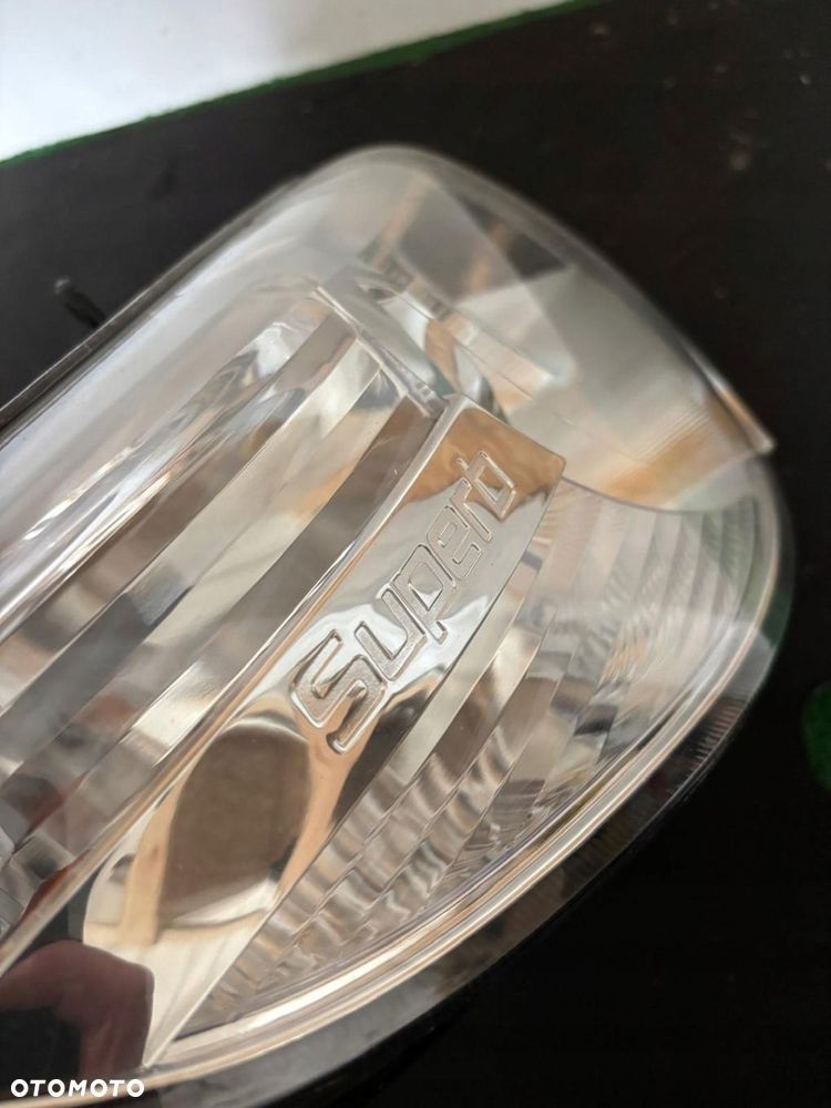 LAMPA PRAWA REFLERTOR PRAWY SKODA SUPERB 2 II SOCZEWKA ZWYKŁA DEMONTAŻ EU - 9