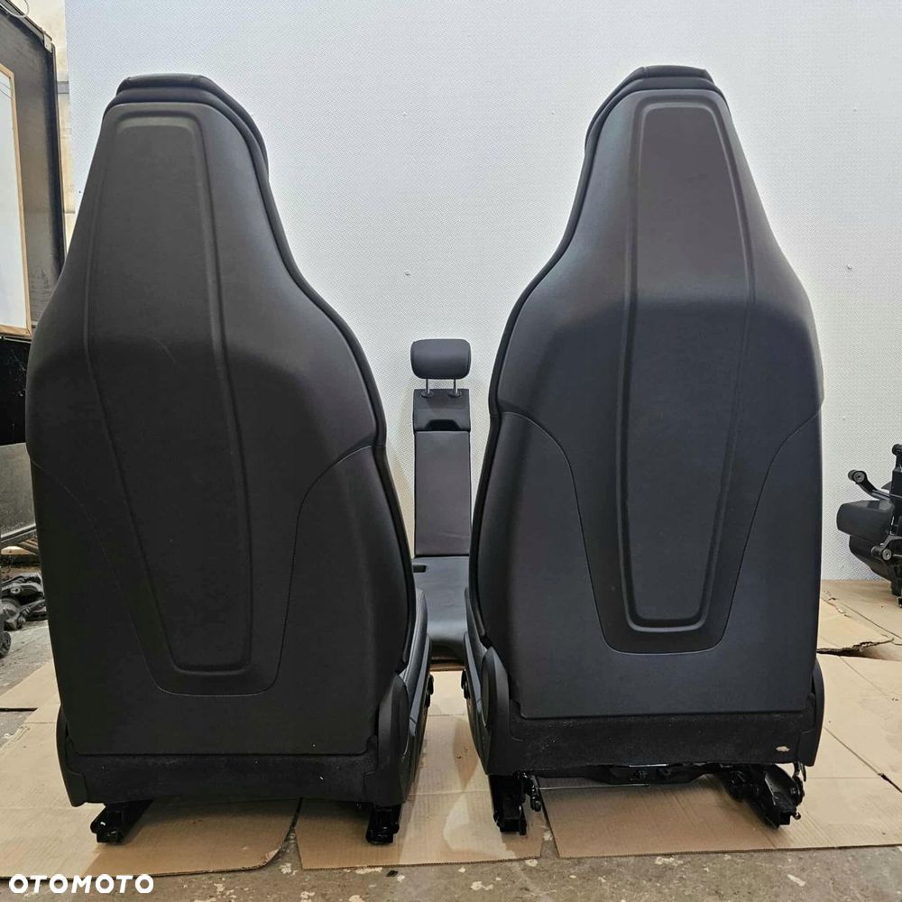 porsche taycan 9j1 fotele siedzenie kanapa wnętrze boczki podłokietnik - 8
