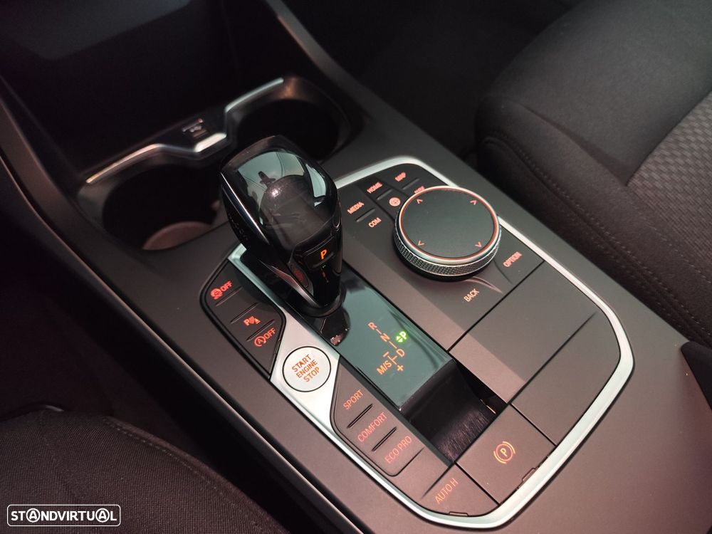 BMW 116 d Corporate Edition Auto - 19