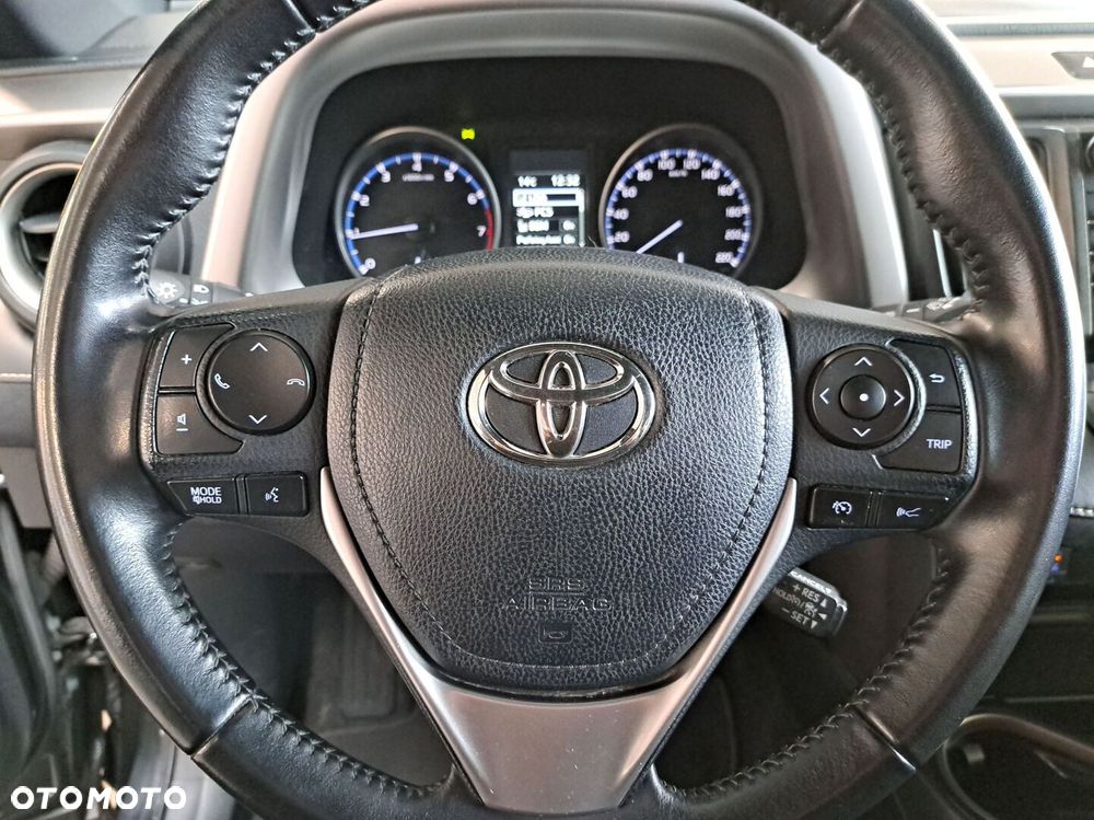 Toyota RAV4 2.0 Prestige 4x4 - 33