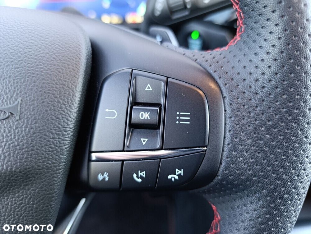 Ford Kuga - 23