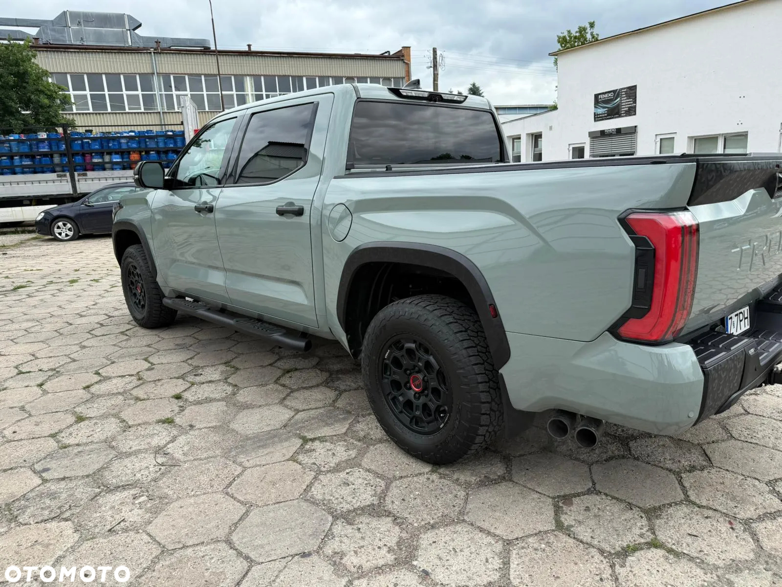 Toyota Tundra - 11