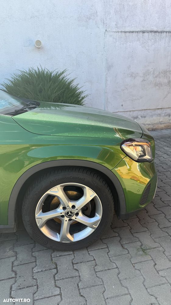 Mercedes-Benz GLA 220 d 4MATIC 7G-DCT - 13