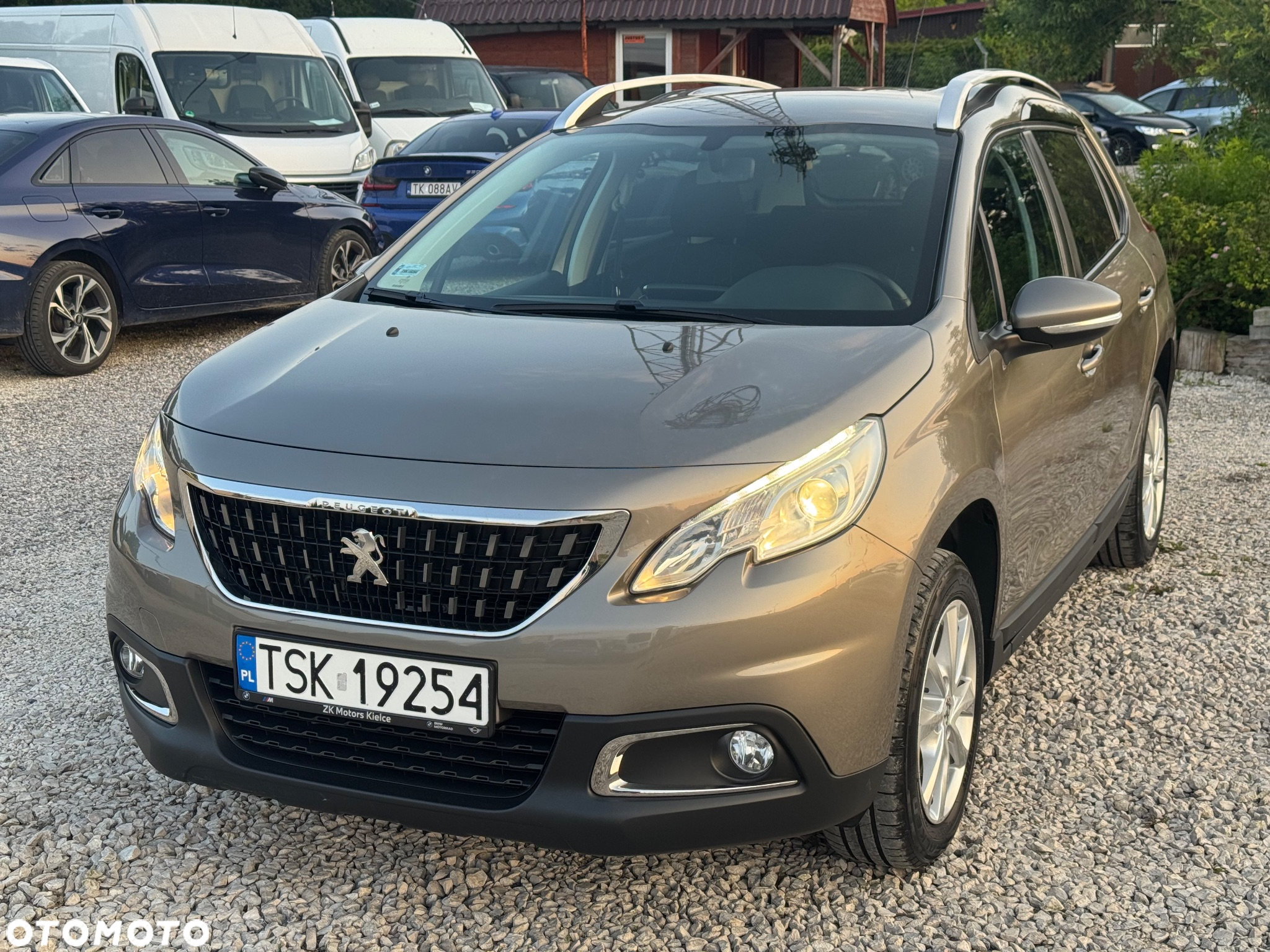Peugeot 2008 1.2 Pure Tech Active S&S - 21