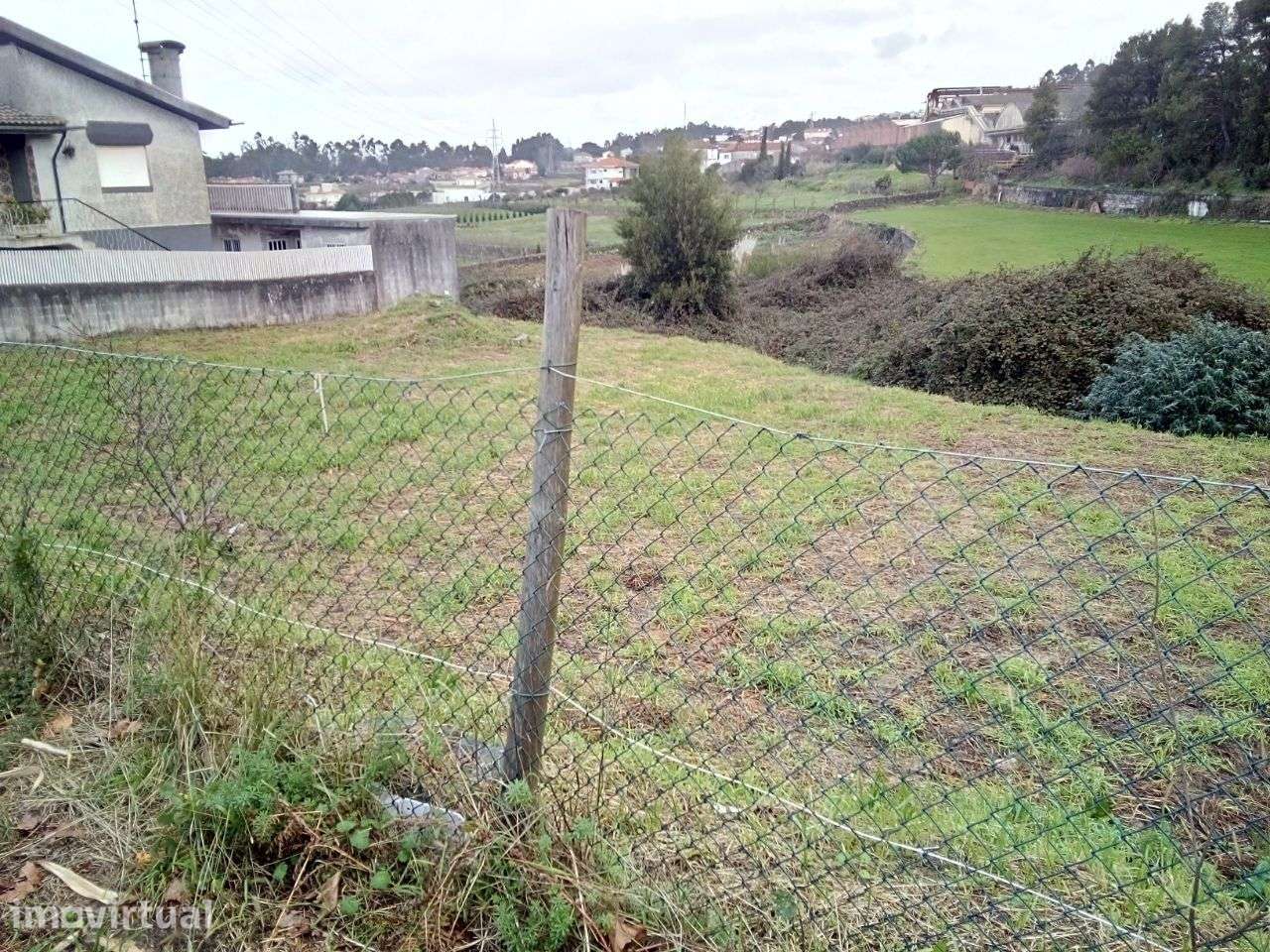 Terreno com 662 m2 para construção em Arrifana - Grande imagem: 2/2