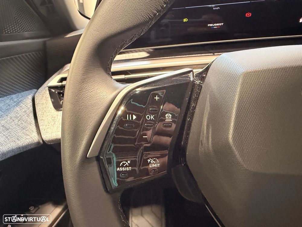 Peugeot 3008 1.2 Hybrid Allure Pack e-DCS6 - 20