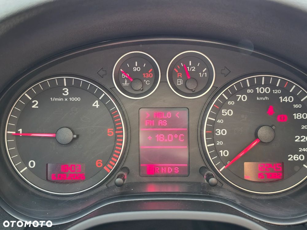 Audi A3 Sportback 2.0 TDI DPF (DSG) S tronic Ambition - 4