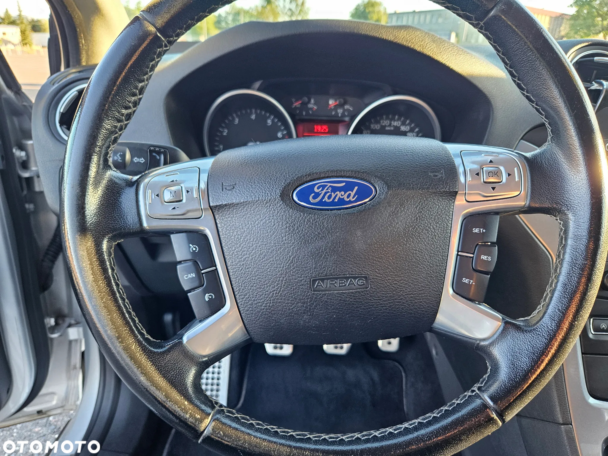 Ford Mondeo 1.6 Eco Boost Start-Stopp Champions Edition - 23