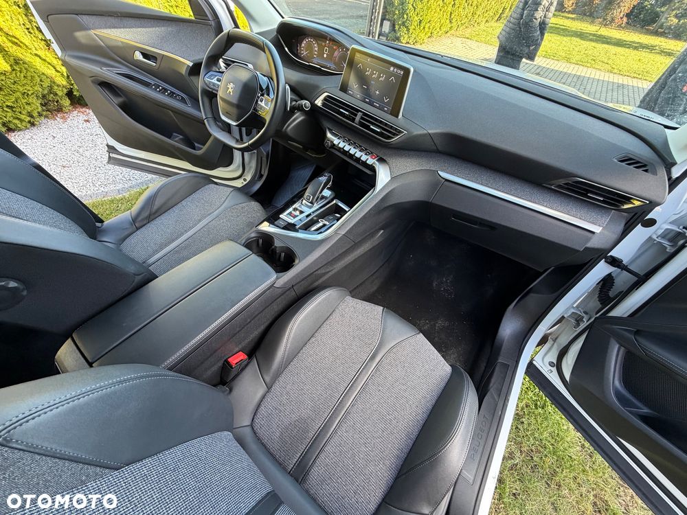 Peugeot 3008 2020 photo 5