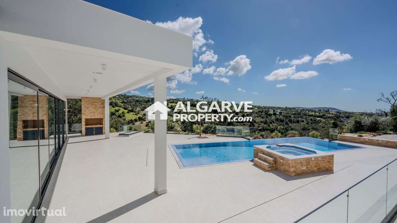 Moradia Contemporânea T4 com Vistas Incríveis à Venda no Algarve – Per - Grande imagem: 2/50