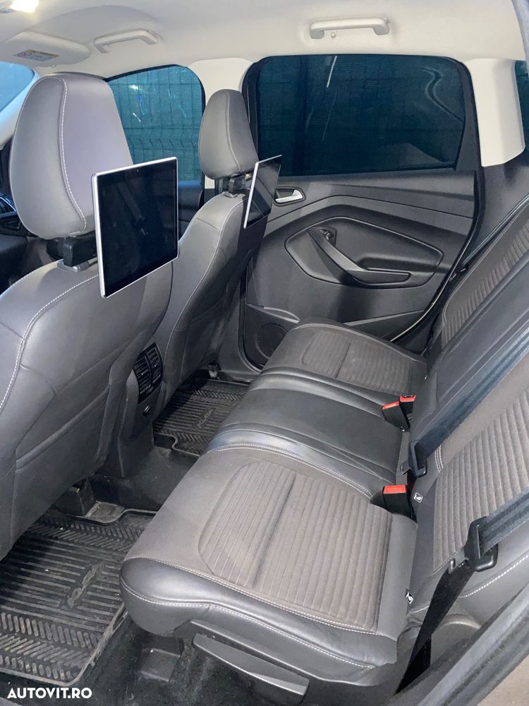 Ford Kuga 2.0 TDCi 4WD Powershift Titanium - 3