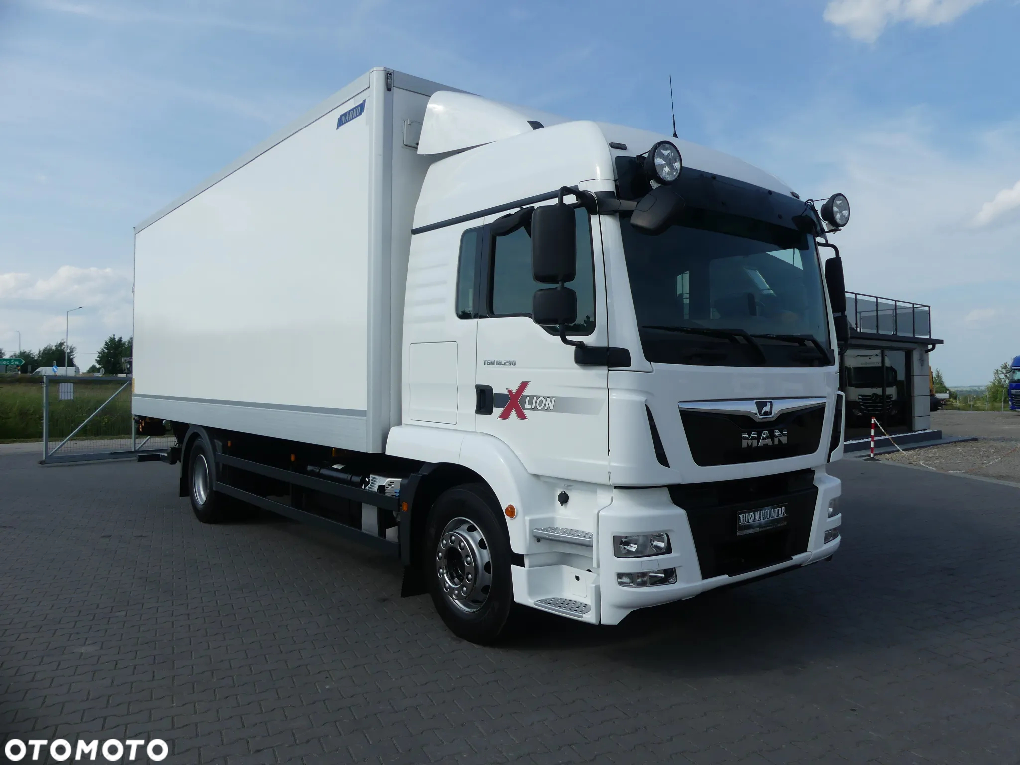 MAN TGM 18.290 / IZOTERMA + WINDA / GLOB / EURO 6 / OTWIERANY BOK / - 15