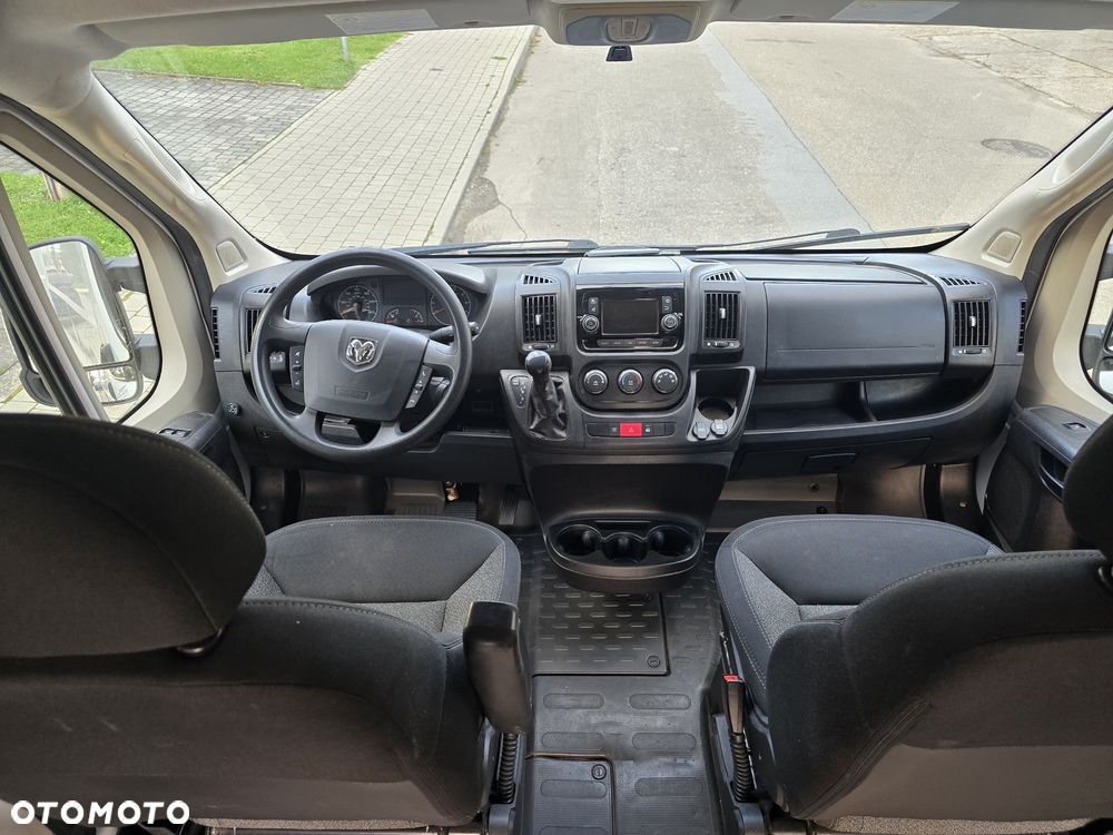 Dodge RAM PROMASTER 1500 - 10