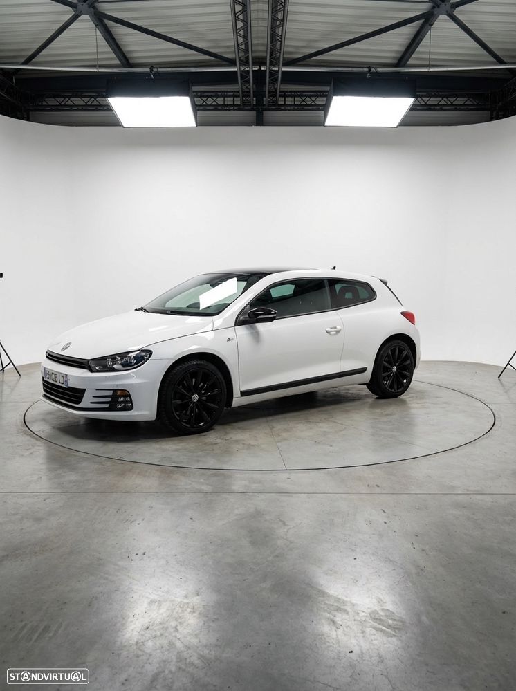 VW Scirocco 2.0 TDI (Blue Motion Technologie) DSG - 3