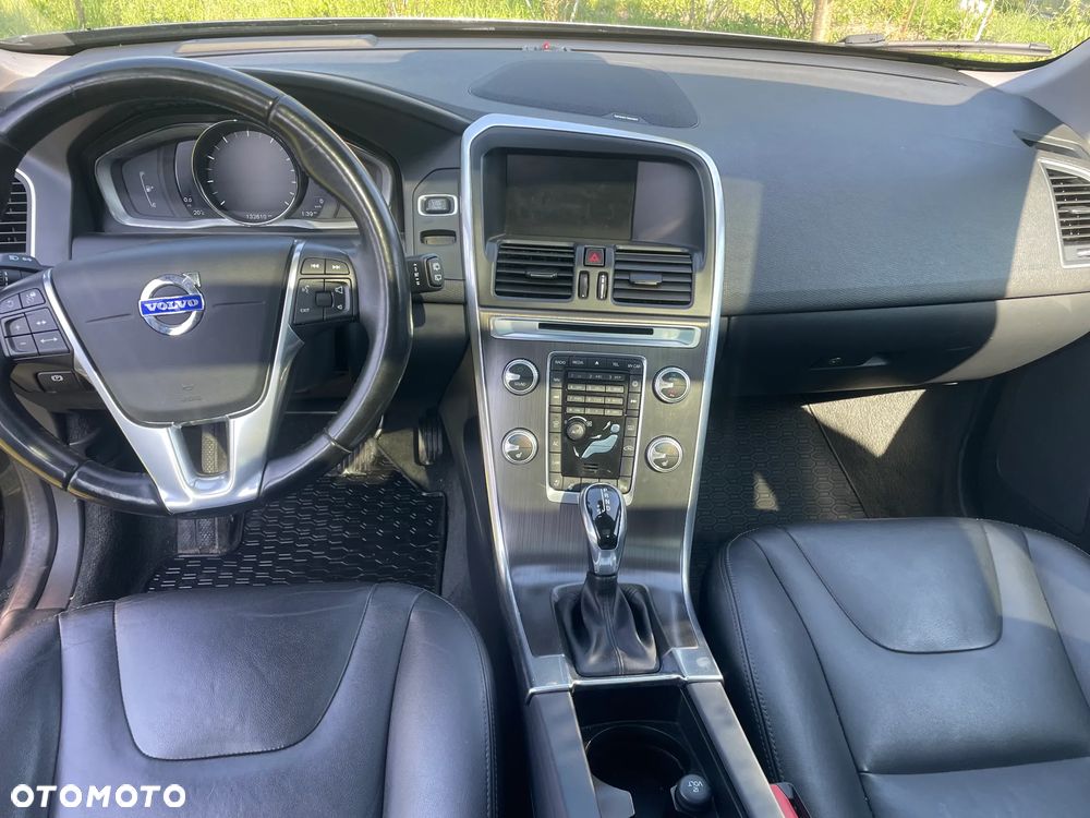 Volvo XC 60 - 8