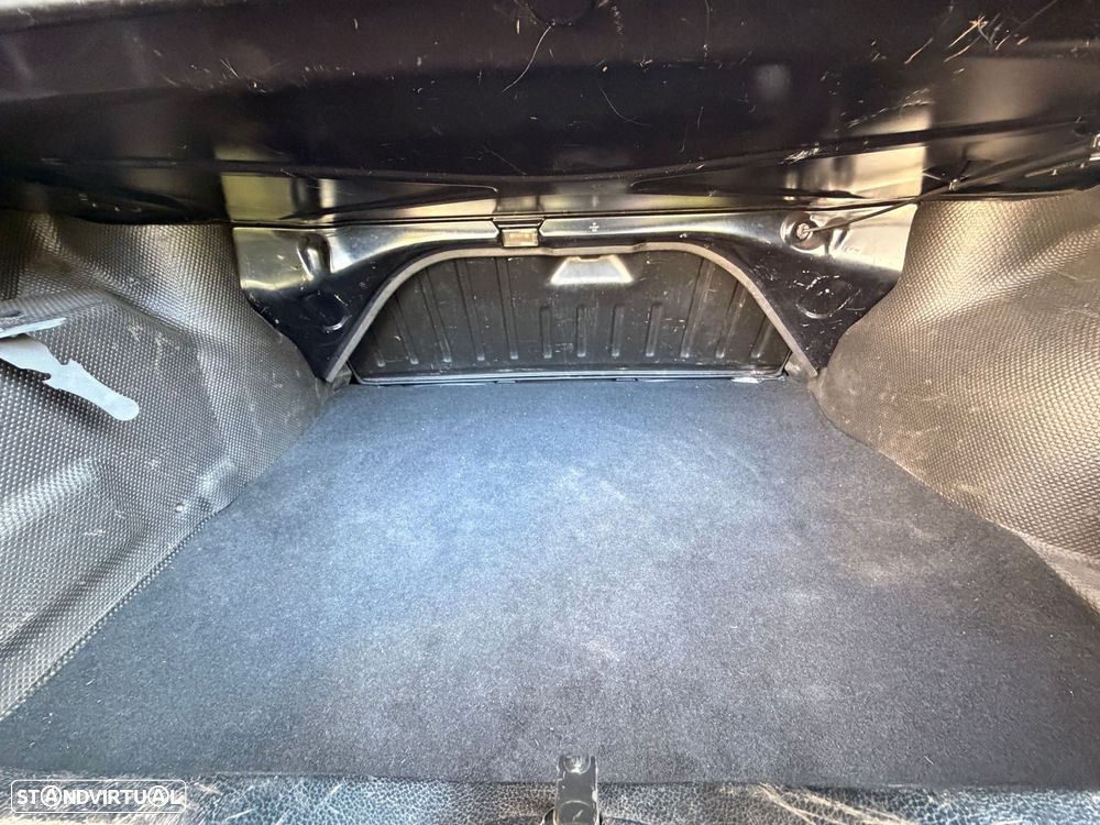 VW Golf 1.6i Highline - 13