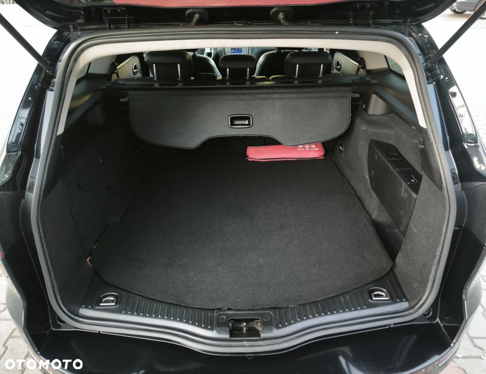 Ford Mondeo 2.0 TDCi Titanium - 38