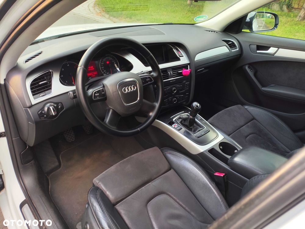 Audi A4 Avant - 8