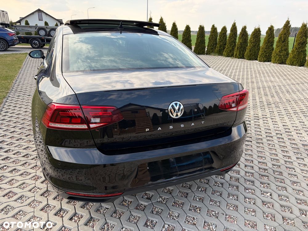 Volkswagen Passat 2.0 TDI SCR DSG Comfortline - 4