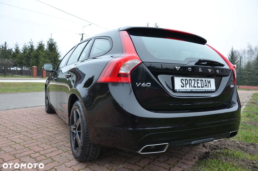 Volvo V60 D4 Geartronic Momentum - 13