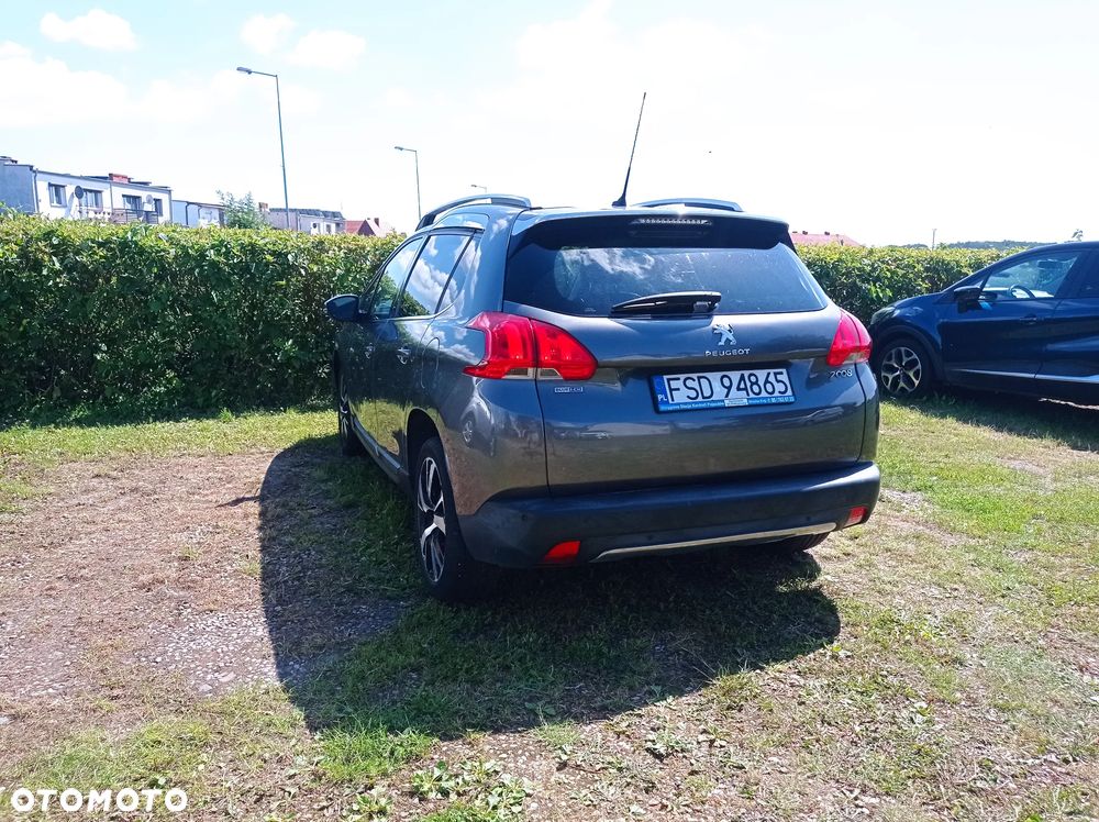 Peugeot 2008 - 6