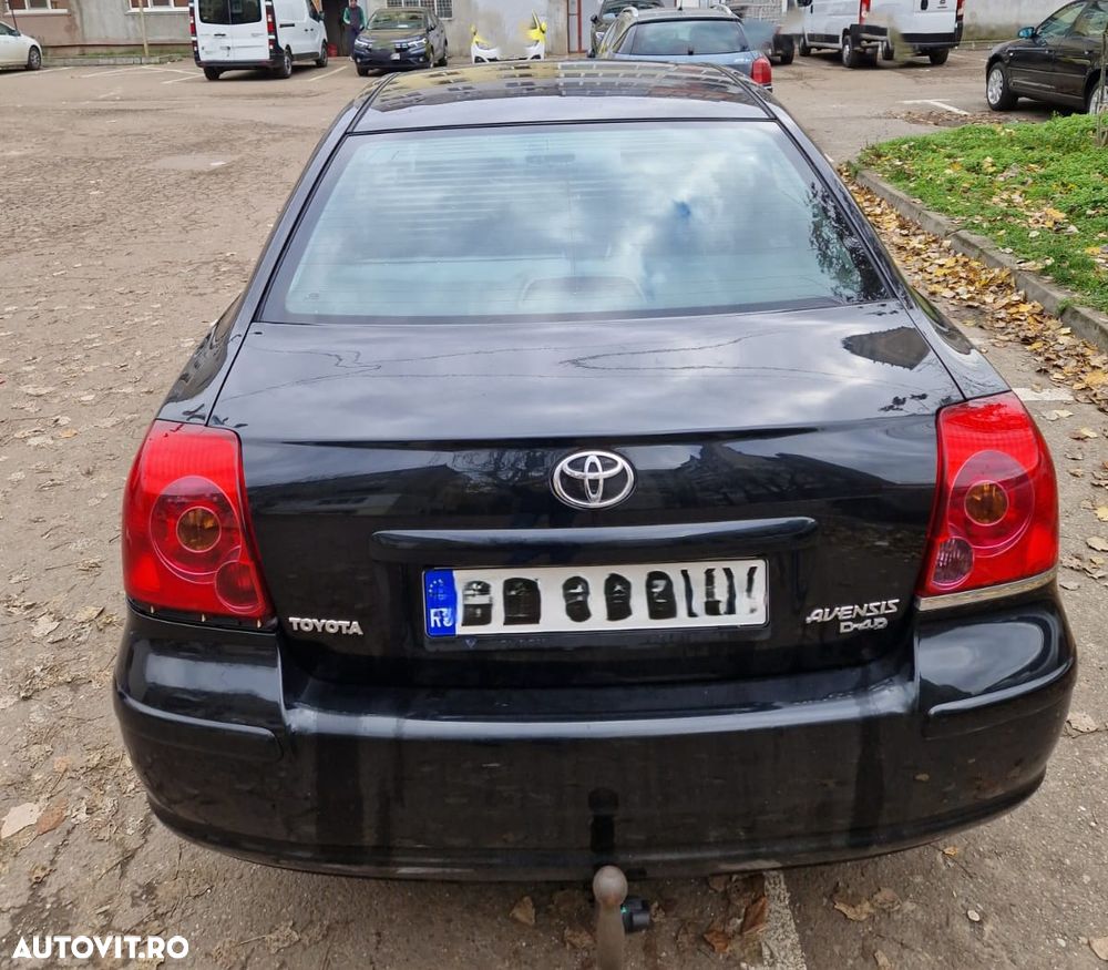 Toyota Avensis 2.0 D4D Sdn. Terra - 9