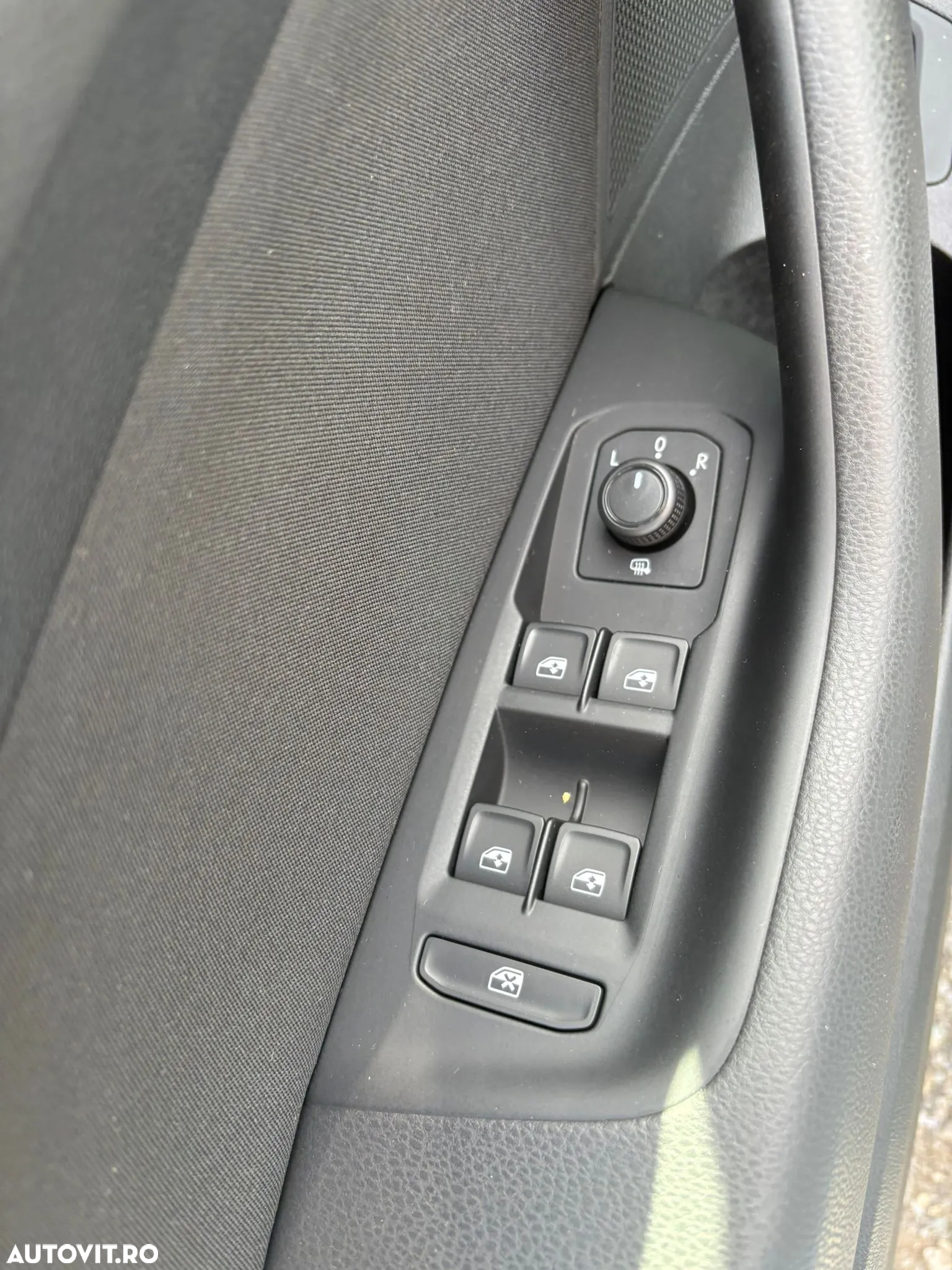 Volkswagen Passat 1.5 TSI ACT Trendline - 12