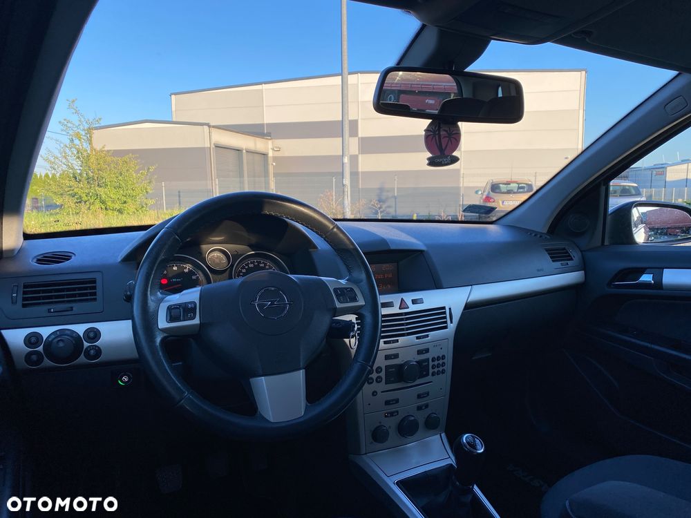 Opel Astra 1.6 Enjoy - 21
