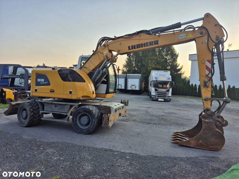 Liebherr A918 - 3