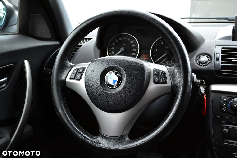 BMW Seria 1 120d - 12