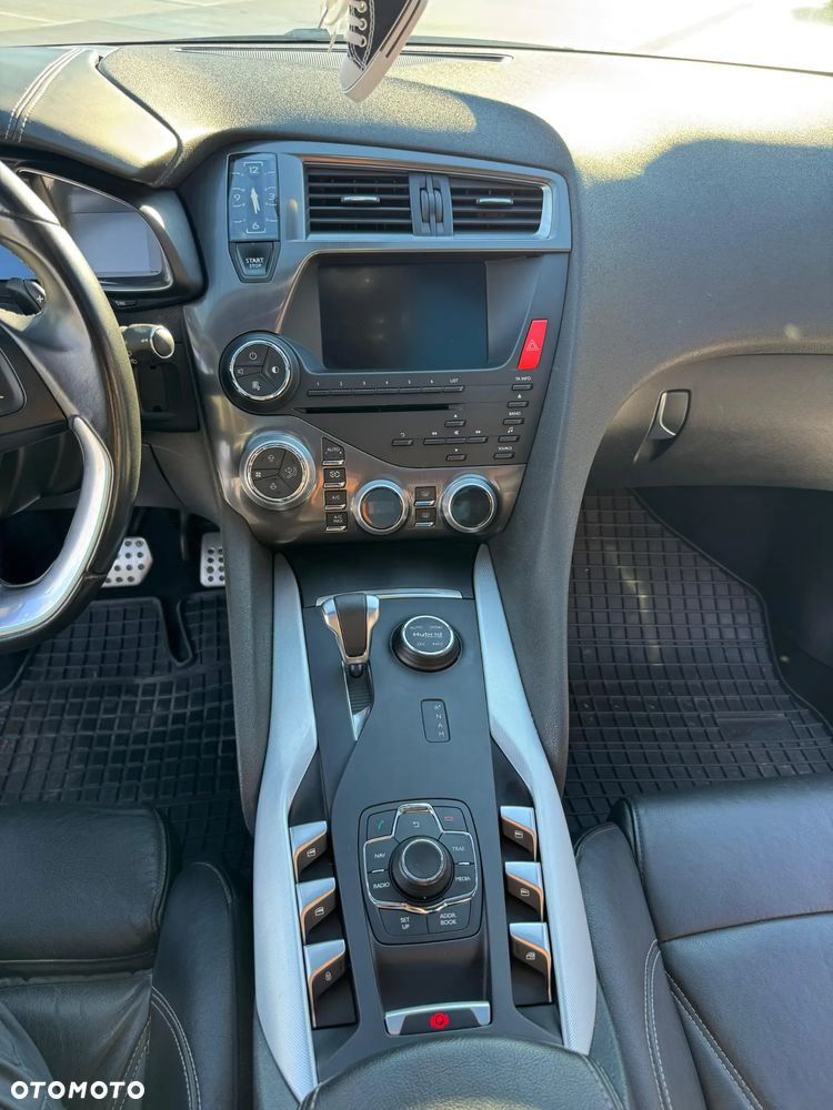 Citroën DS5 2.0 HDi Hybrid4 Pure Pearl MCP - 26