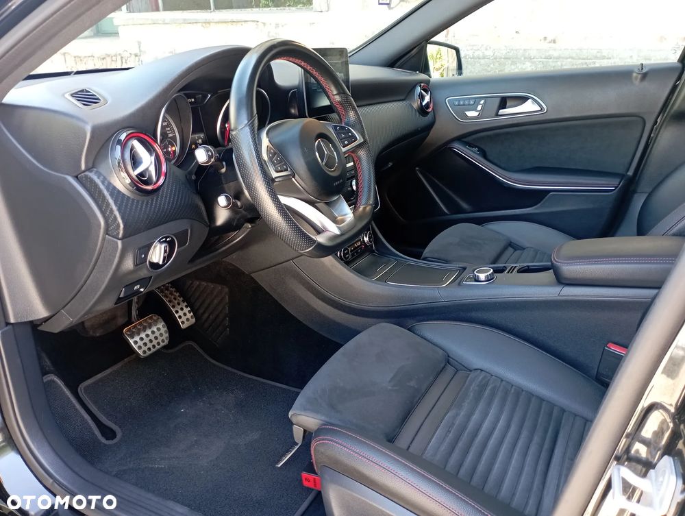Mercedes-Benz Klasa A 250 7G-DCT Sport - 7