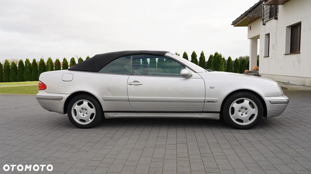 Mercedes-Benz CLK - 7
