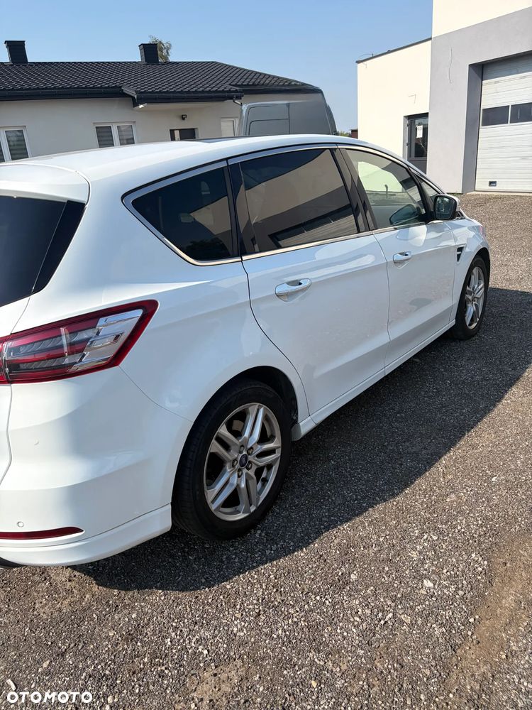 Ford S-Max 2.0 TDCi 4WD Titanium PowerShift - 6