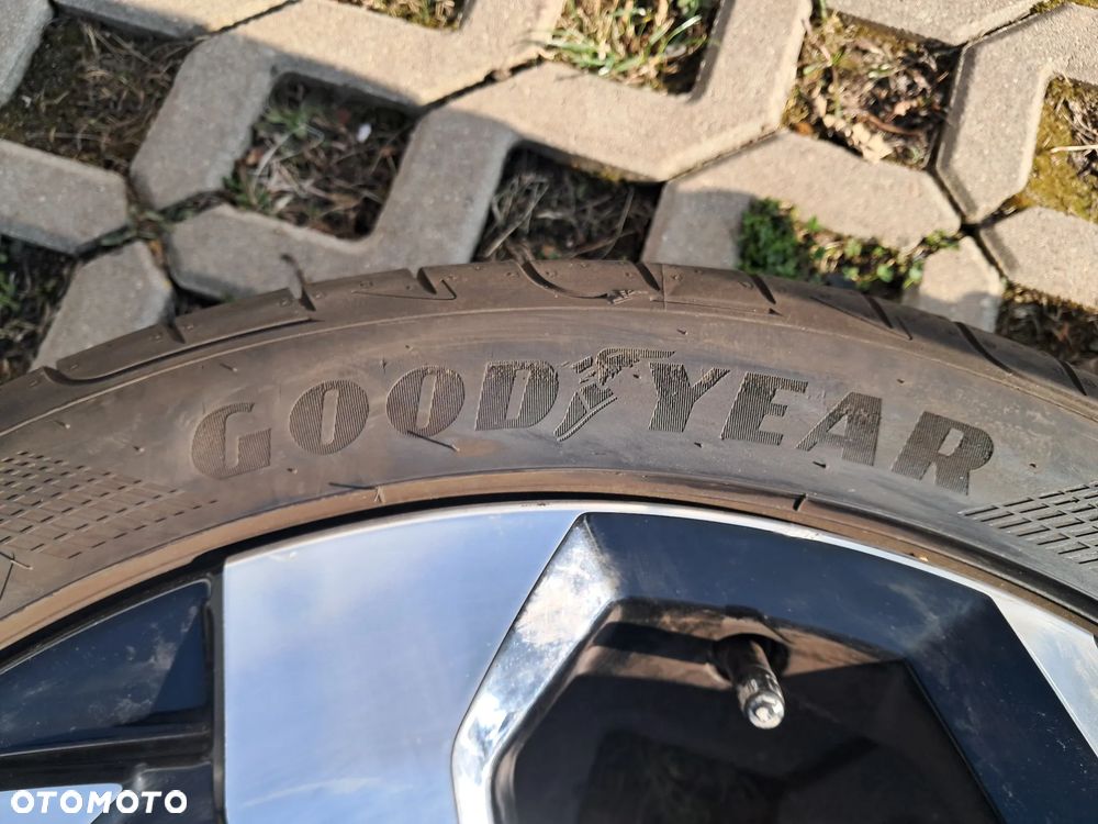 Felga aluminiowa +opona 225/45R19 Goodyear Eagle F1 Asymetric 5 czarna Nissan Quashai Kaszkai KE4096P200 et35 7Jx17" Aluminiowa alufelga F1 225/45R19 koło - 8