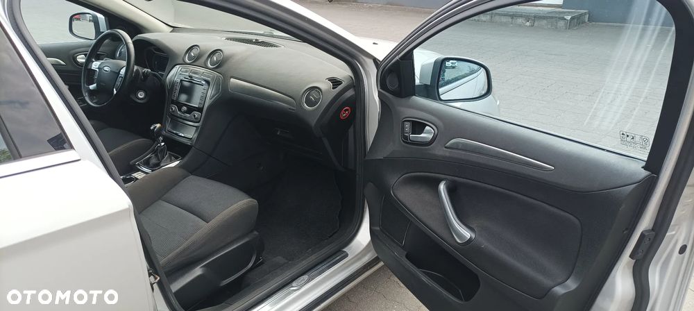 Ford Mondeo 2.0 TDCi Titanium - 9