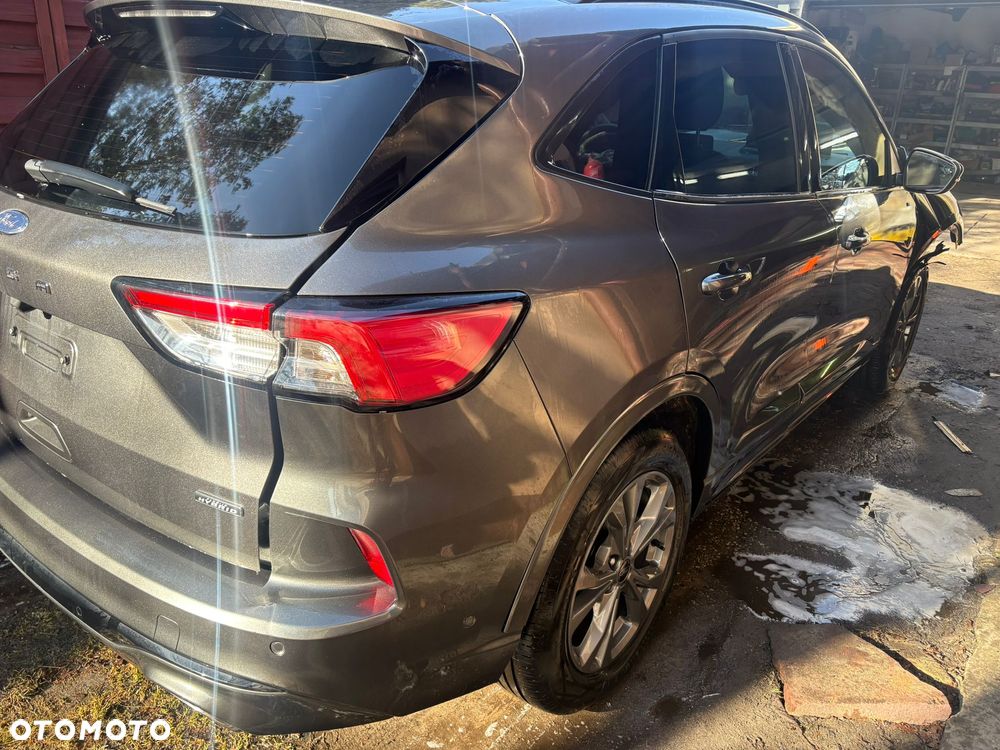 Ford Kuga 2.5P PHEV FWD ST-Line - 4