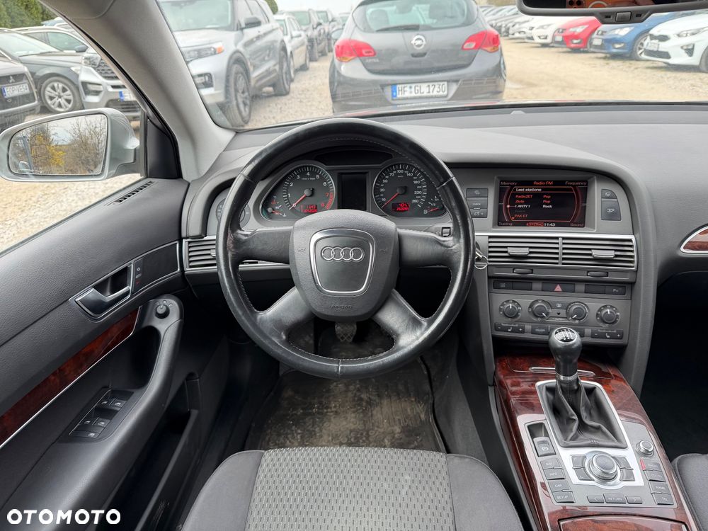 Audi A6 Avant 2.4 - 30