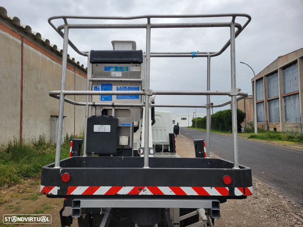 Nissan Cabstar NT400 - 15