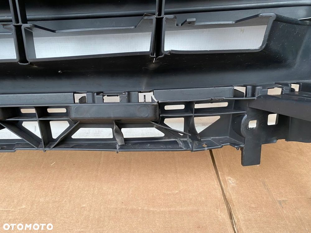 VW CRAFTER LIFT 2011- ATRAPA GRILL EMBLEMAT CHROM ORYGINALNA 2E0853653 - 13